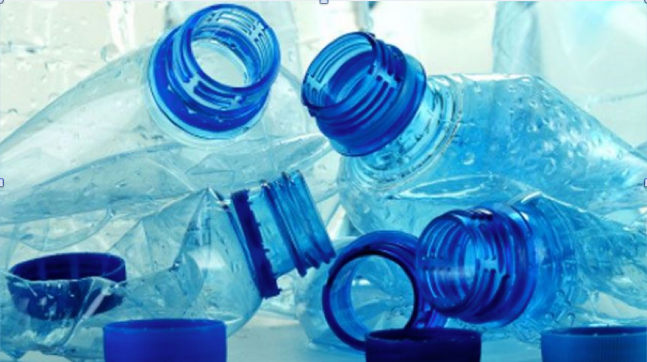 礦泉水瓶多數有BPA，自己帶不鏽鋼水壺環保又健康噢 (圖片摘自Fox News)